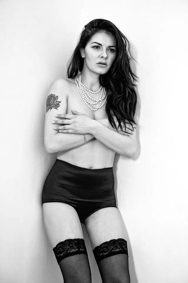 Female model photo shoot of Eliana Tancoc