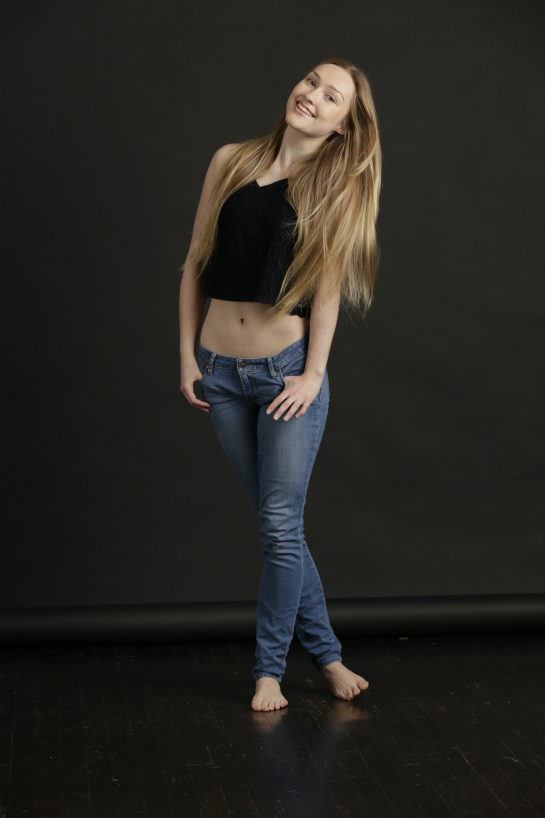 Female model photo shoot of AmyBecker