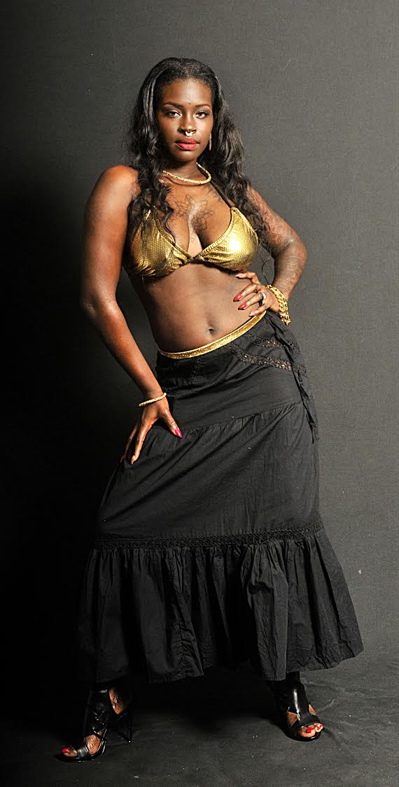 Female model photo shoot of Ebonyeyez in ATL