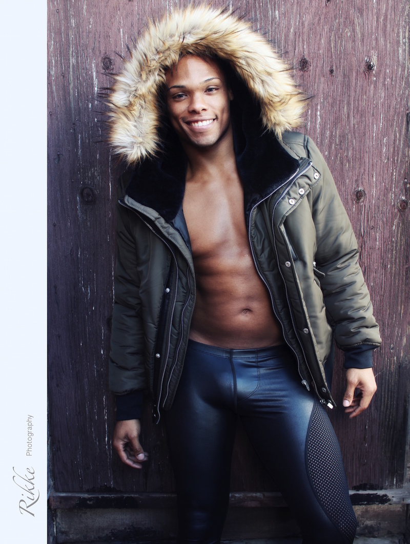 Male model photo shoot of Dexx Starr by Rikke Photography
