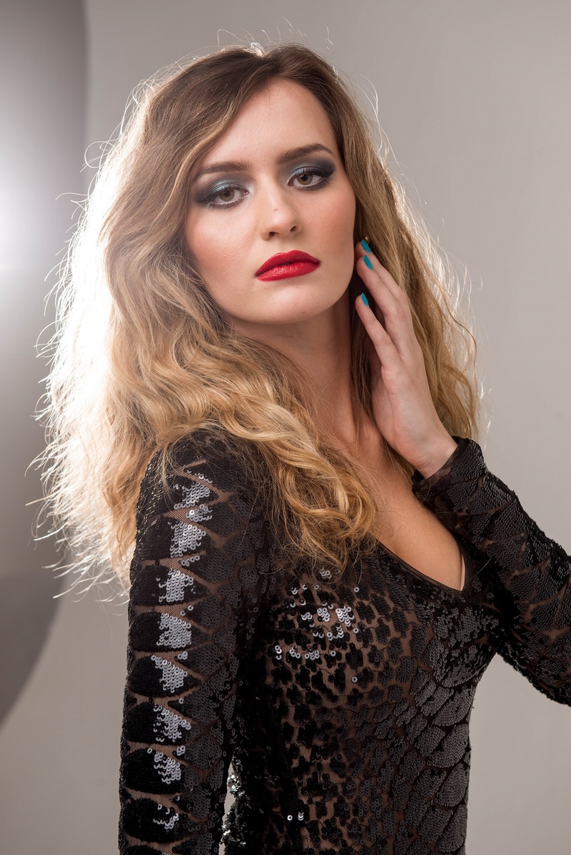 Female model photo shoot of Ilona Sergeevna
