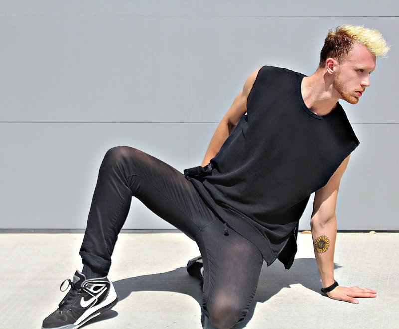 Male model photo shoot of Jeremy Murphy