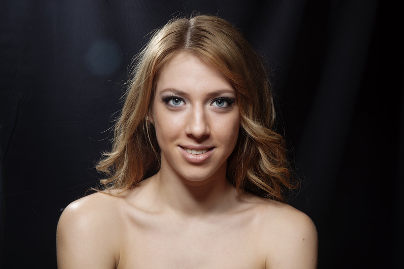 Female model photo shoot of ElisavetaCnd