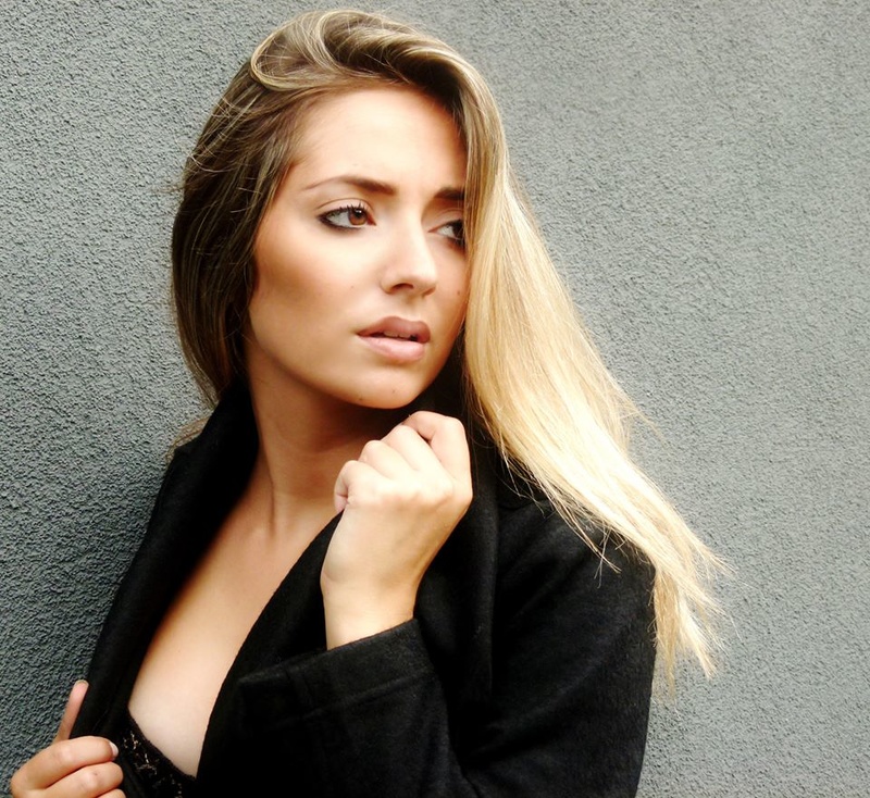 Female model photo shoot of ElisePagani