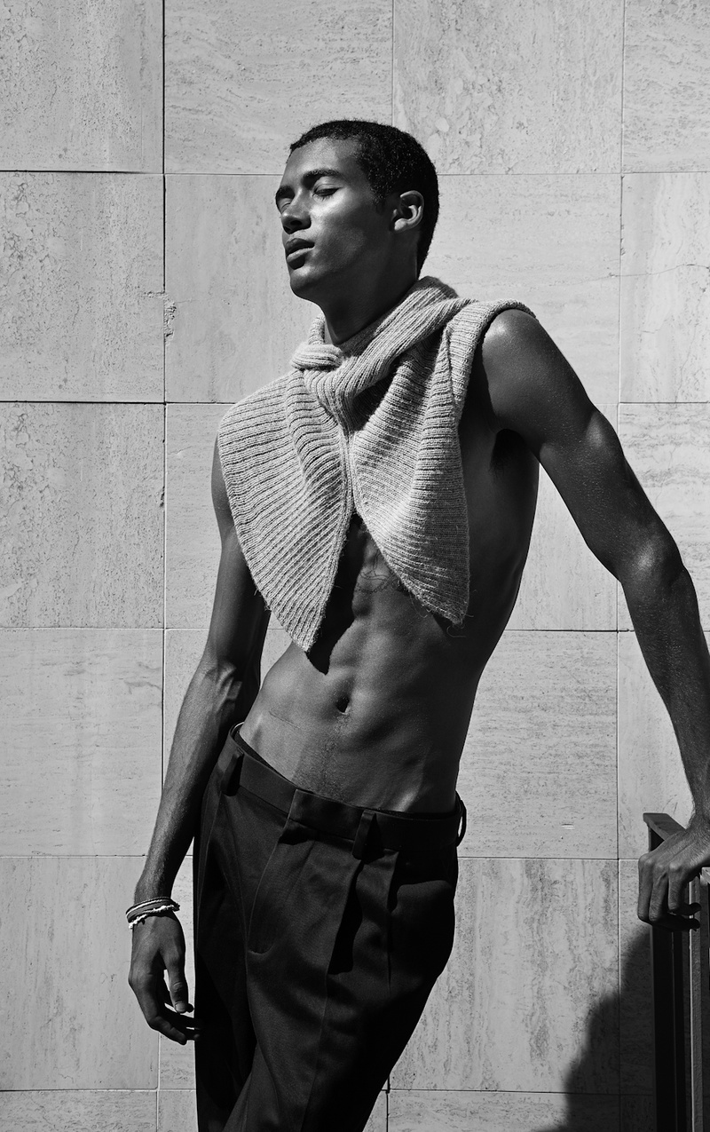 Male model photo shoot of Vincent Powell aka Redd