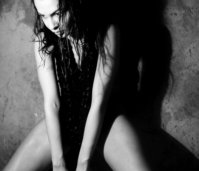Female model photo shoot of Danaya Nifanova