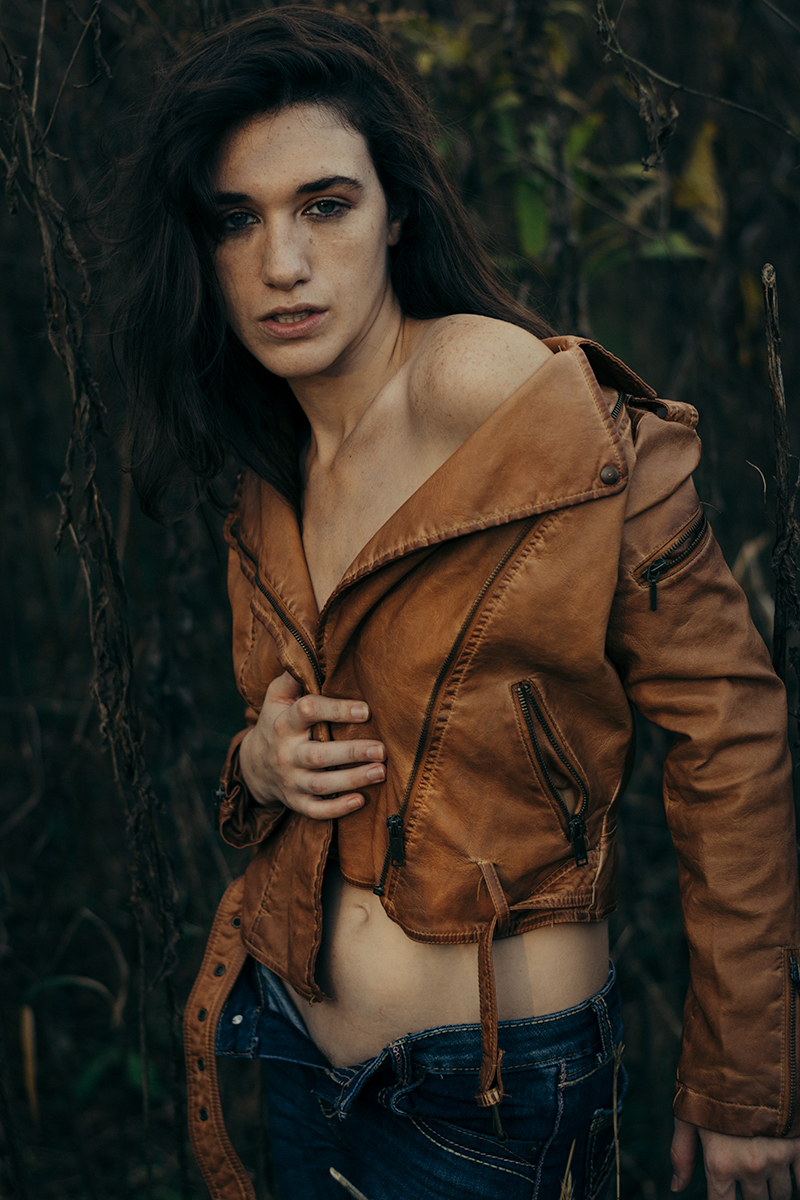 Female model photo shoot of Sirena Wren by glimmermerephoto