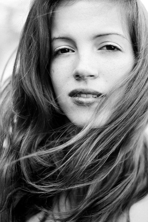Female model photo shoot of Lauren Harrison