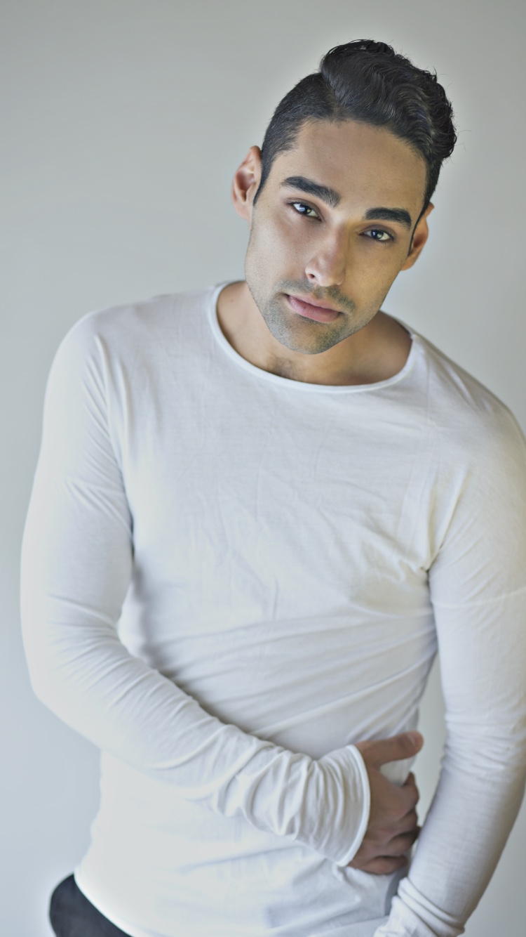Male model photo shoot of Navid Charkhi in Vancouver