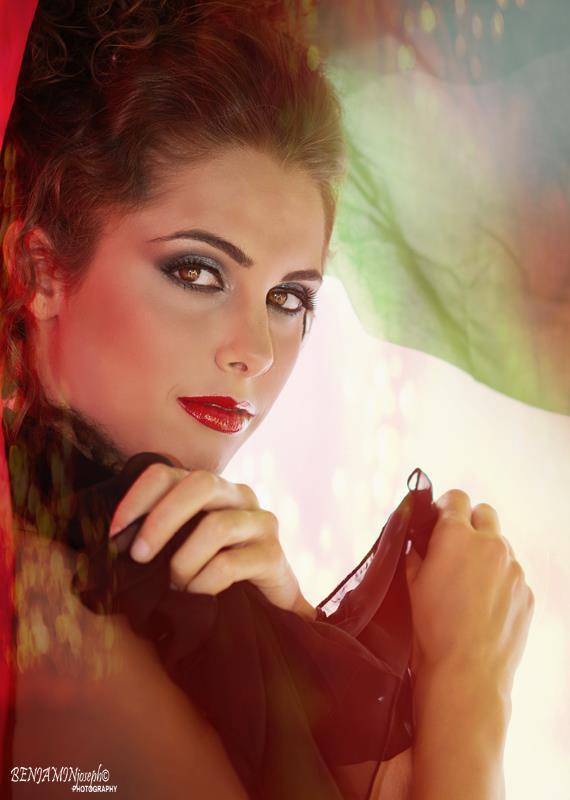 Female model photo shoot of Maria SaUn in Dubai
