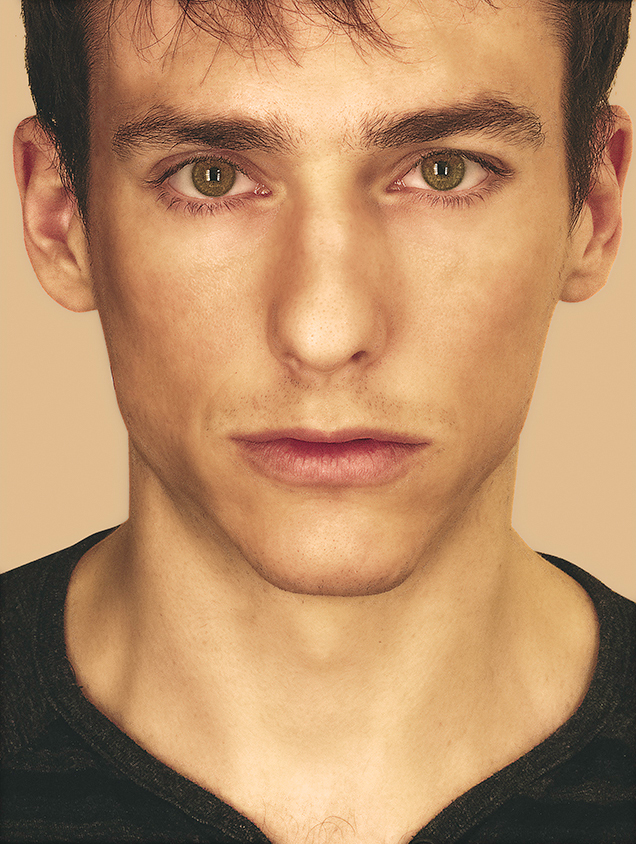 Male model photo shoot of Zachary Greenbauer
