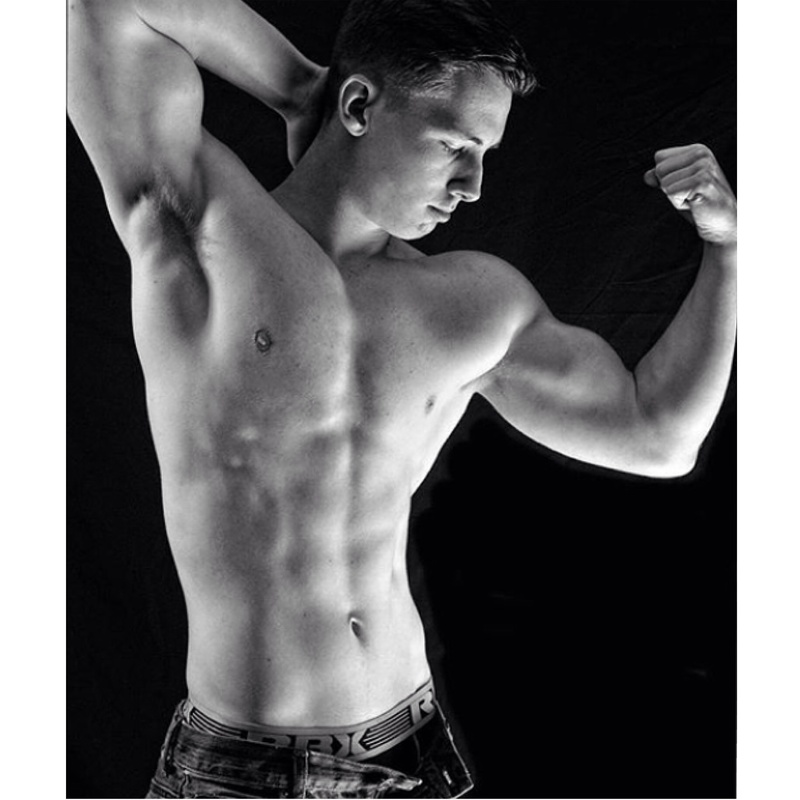 Male model photo shoot of Brandon Chamness