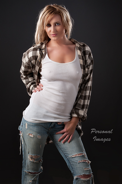 Female model photo shoot of Lauren Elizabeth by Personal Images