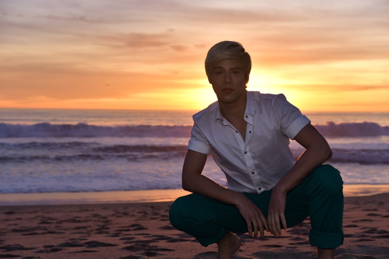 Male model photo shoot of Phillippe Cavalcanti by Toshio Taguchi in Santa Monica beach