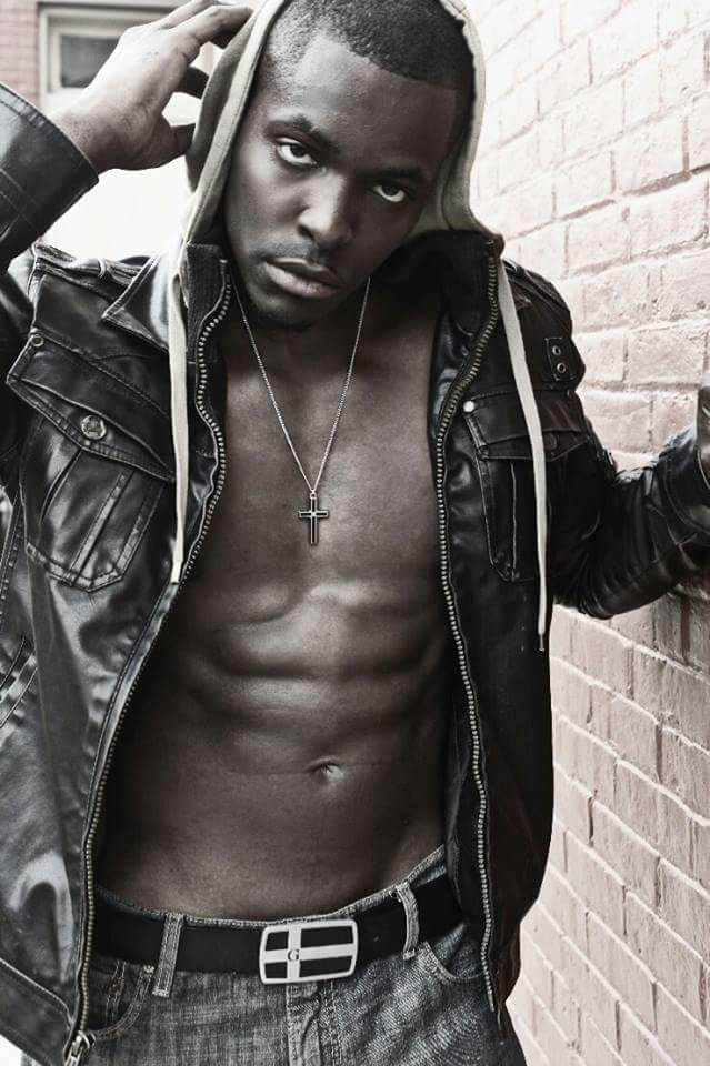 Male model photo shoot of Vince Wimberly Jr