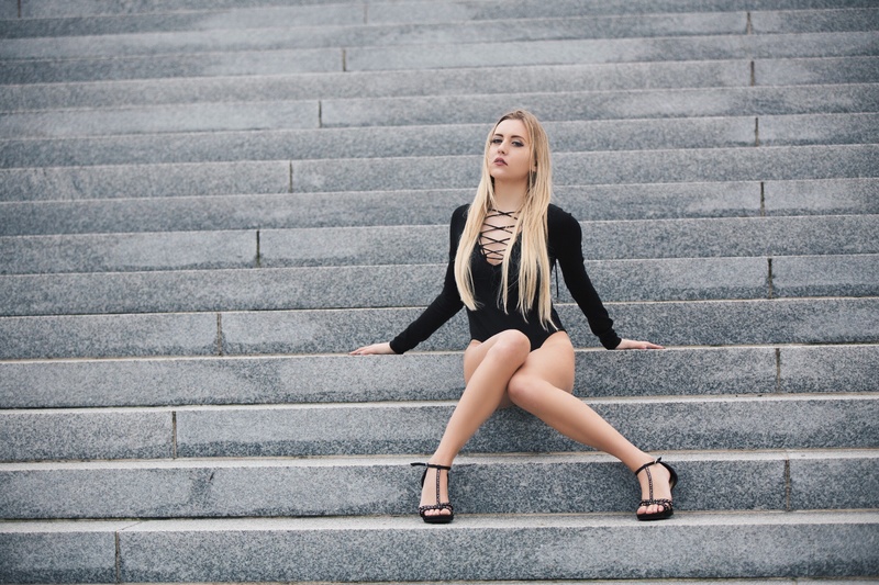 Female model photo shoot of Jessica Katarzyna 