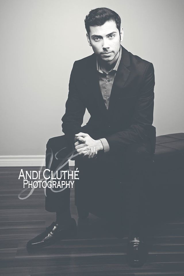 Male model photo shoot of Alejandro Torres
