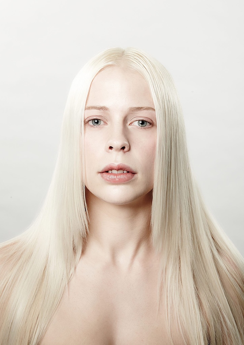 Female model photo shoot of HairMe by ParviK