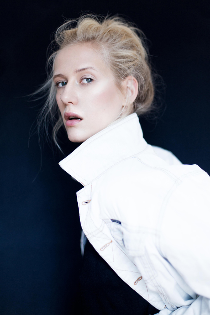Female model photo shoot of Ana Zalewska
