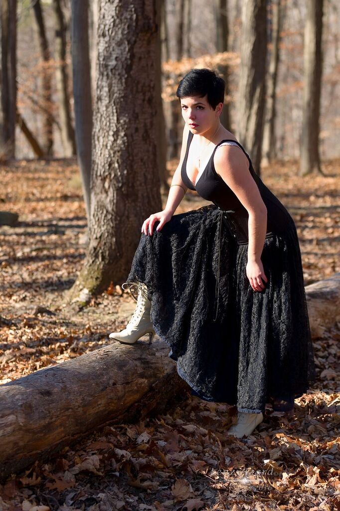 Female model photo shoot of Mina Malyj by Lenzwizard in Pennsylvania