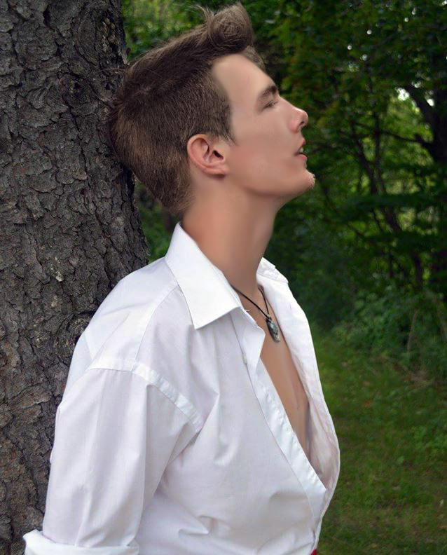 Male model photo shoot of AndrewRowe