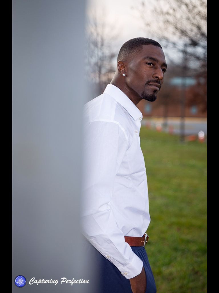 Male model photo shoot of Derek Asamoah