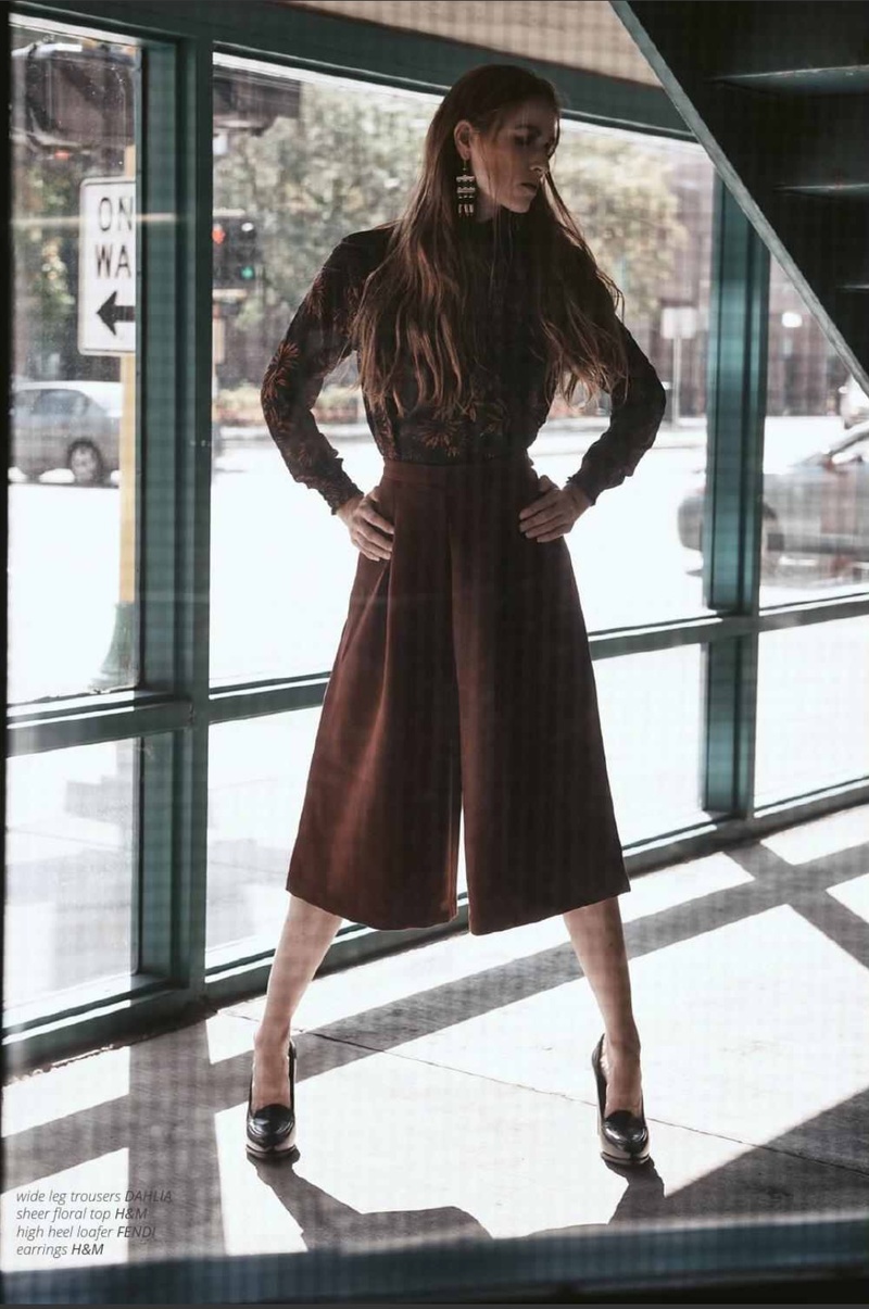 Female model photo shoot of Michelle Helker