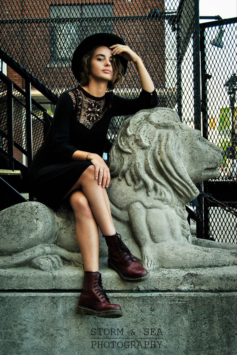 Female model photo shoot of Ivana Vidakovic