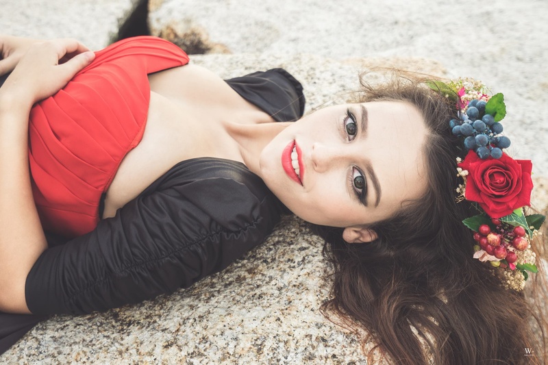 Female model photo shoot of Elisa Bella by Jessonwong