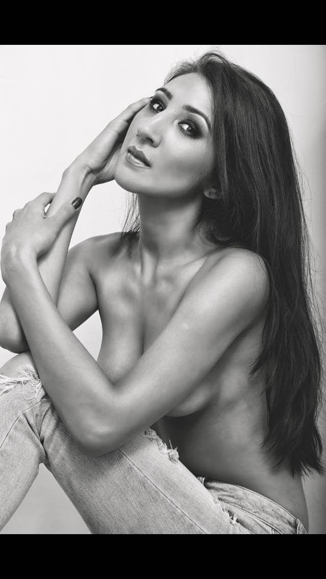 Female model photo shoot of Albina Bash