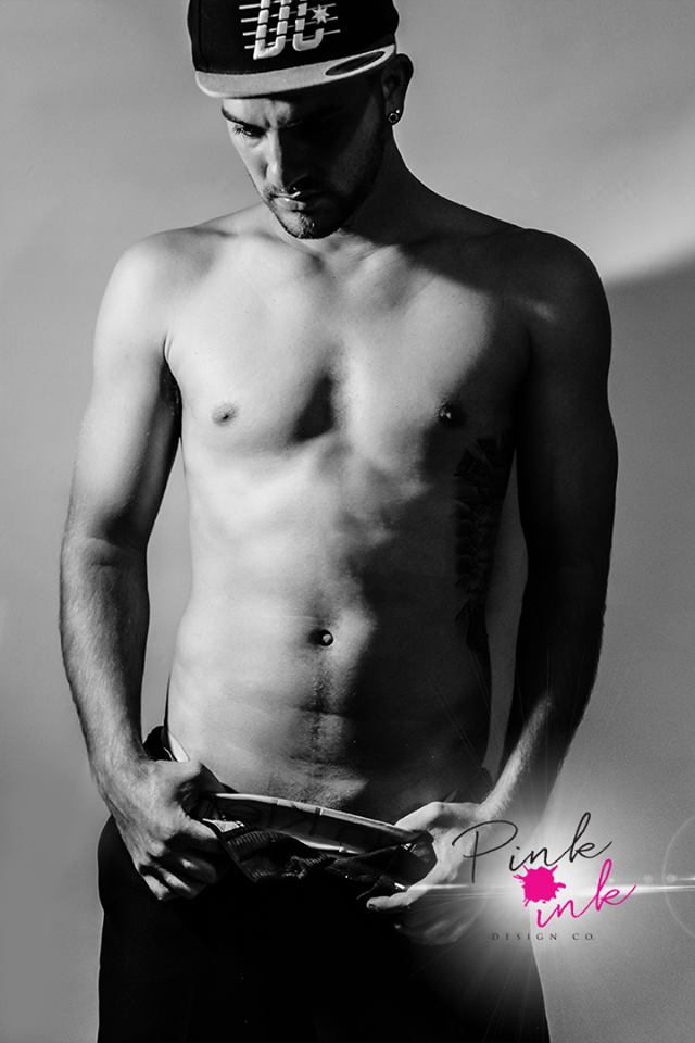 Male model photo shoot of Daniel Wells 24
