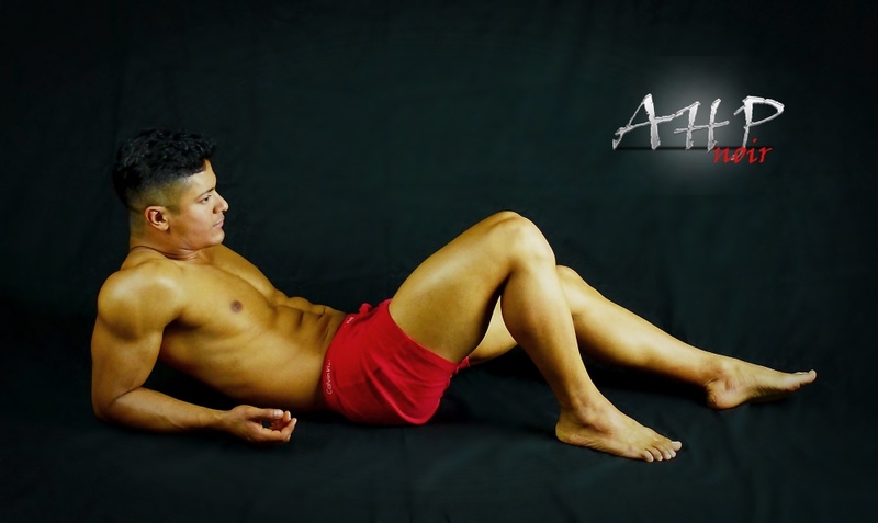 Male model photo shoot of Ias Chaz