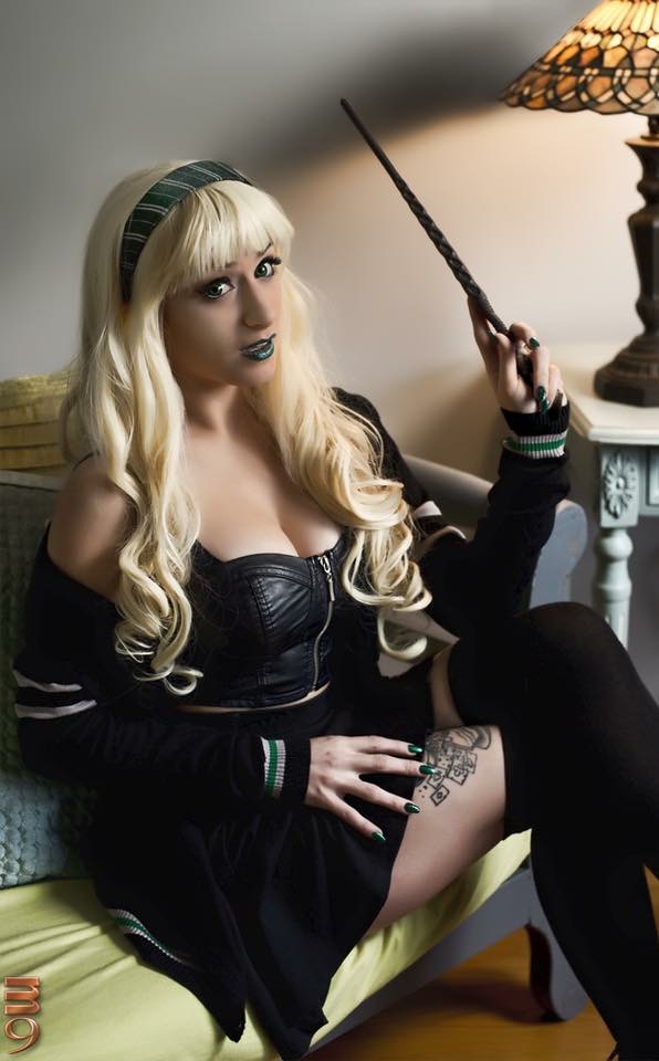 Female model photo shoot of WickedLadyCosplay
