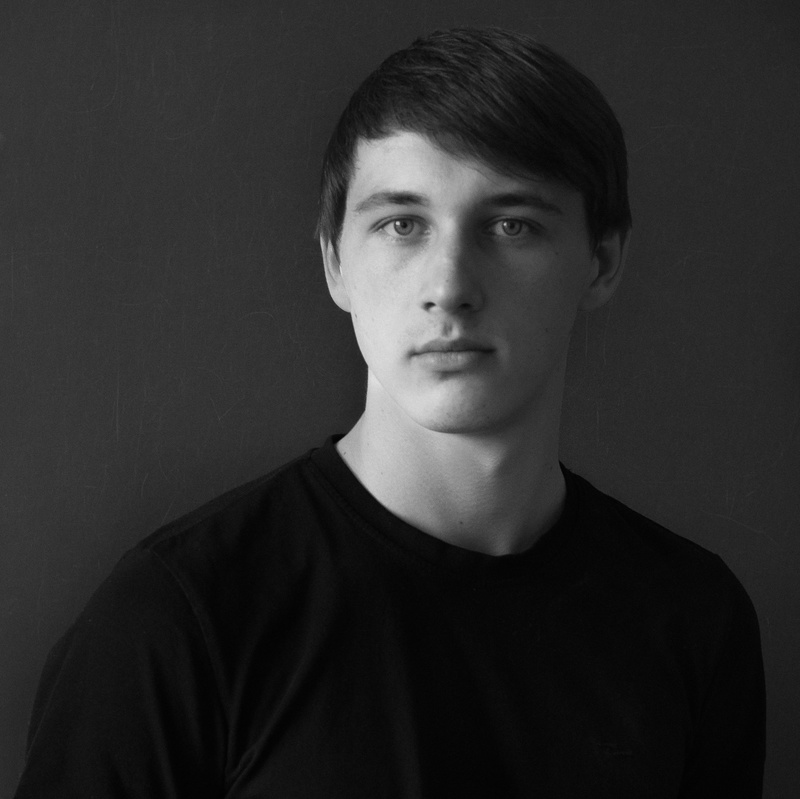 Male model photo shoot of Vlad Manjos