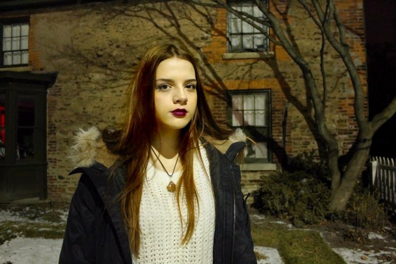 Female model photo shoot of nicolexlynn in Niagara On The Lake