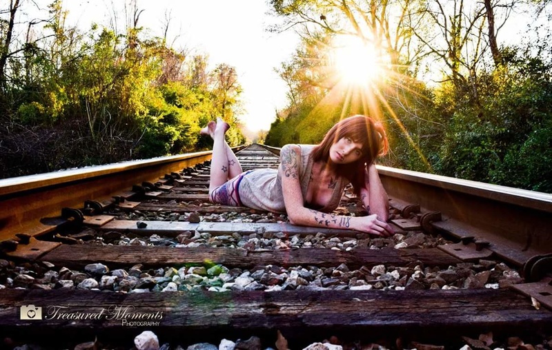 Female model photo shoot of Allisonnicholebombsquad in LIVINGSTON
