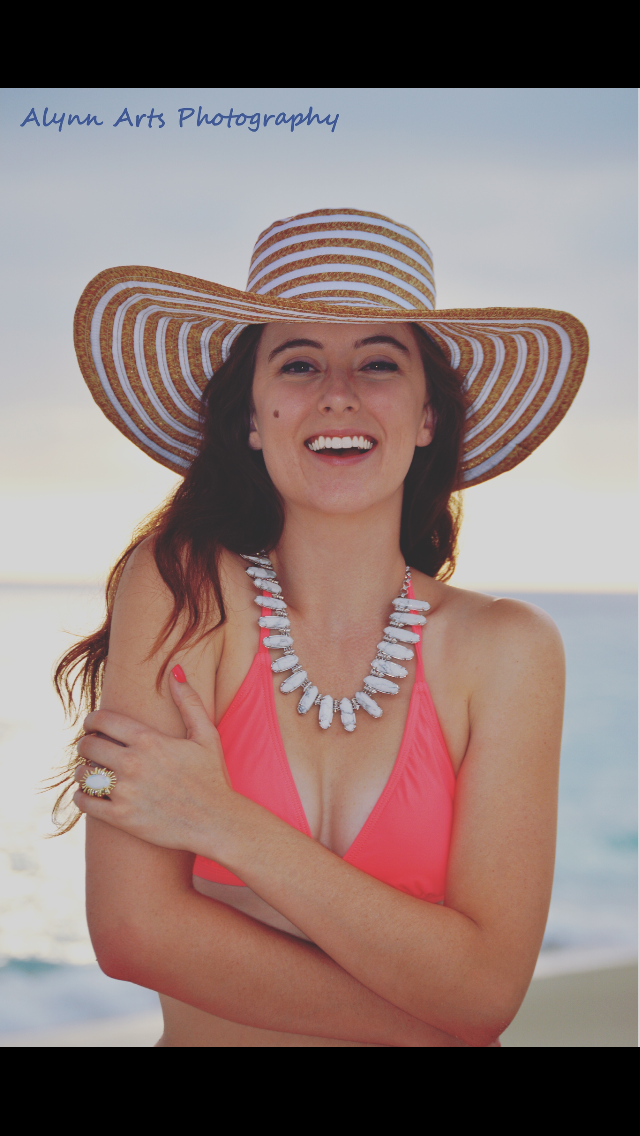 Female model photo shoot of Lauren Ross in Laguna Beach