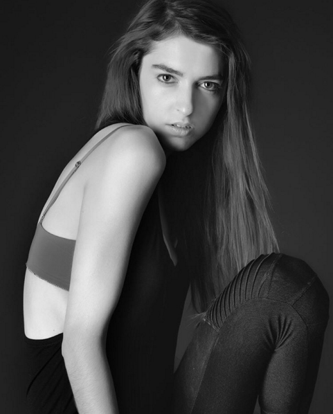 Female model photo shoot of Katrina Rose M