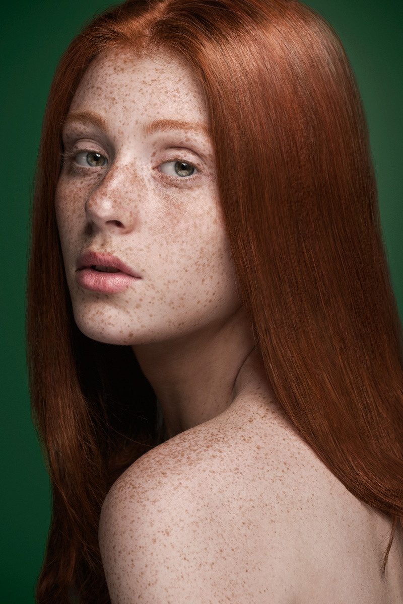 Female model photo shoot of Anna Lukiianchuk