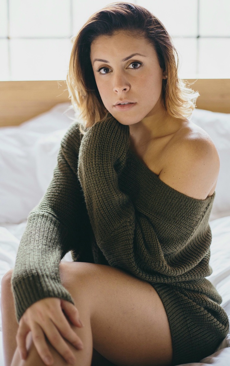 Female model photo shoot of Marissa Pina