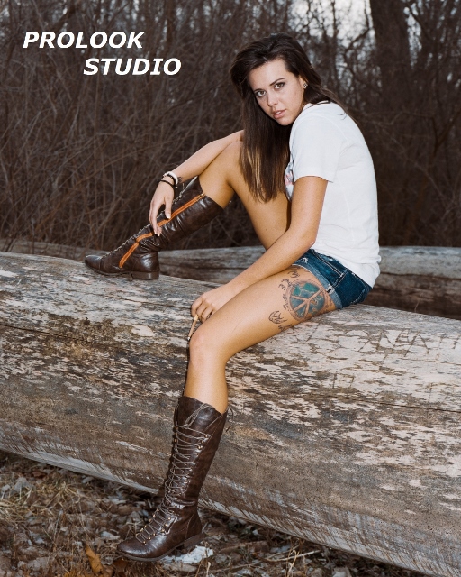 Male and Female model photo shoot of PROLOOK STUDIO  and Leigh Anti in Omaha, Nebraska