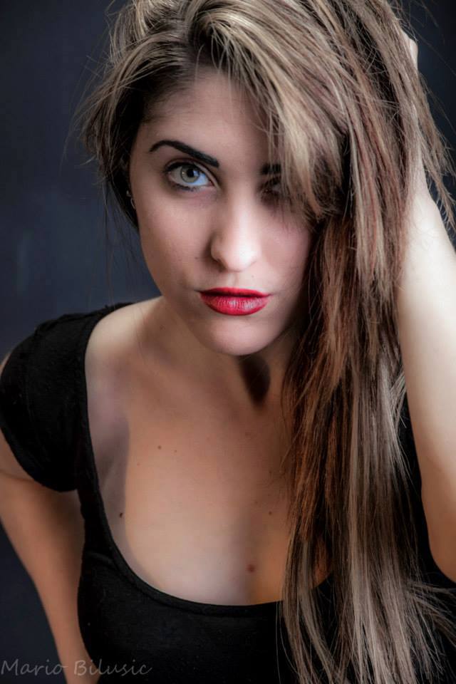 Female model photo shoot of cailin