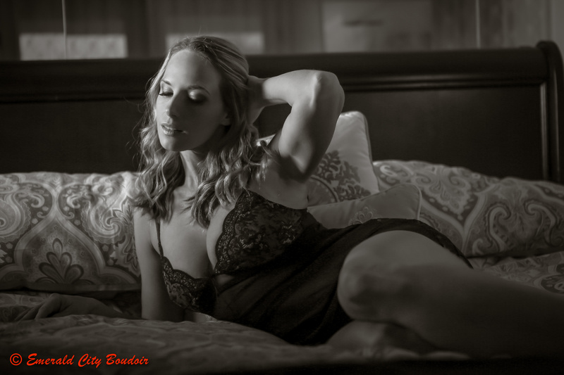 Male and Female model photo shoot of Emerald City Boudoir and Fitnessbee5