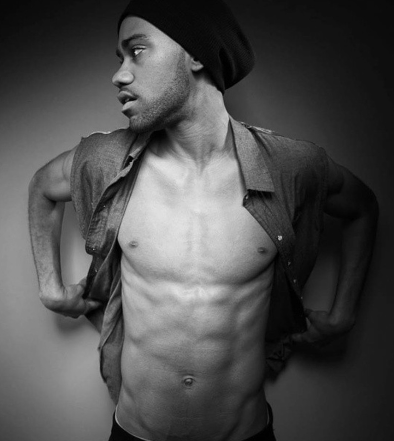 Male model photo shoot of Von Middleton 