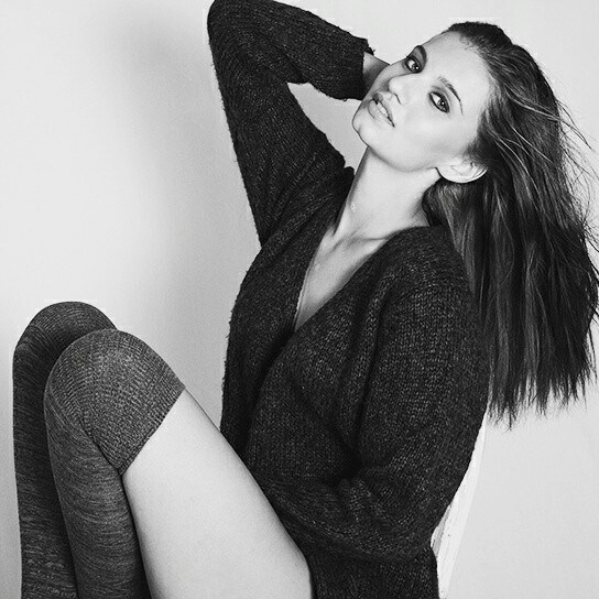 Female model photo shoot of Monique R Batchelor
