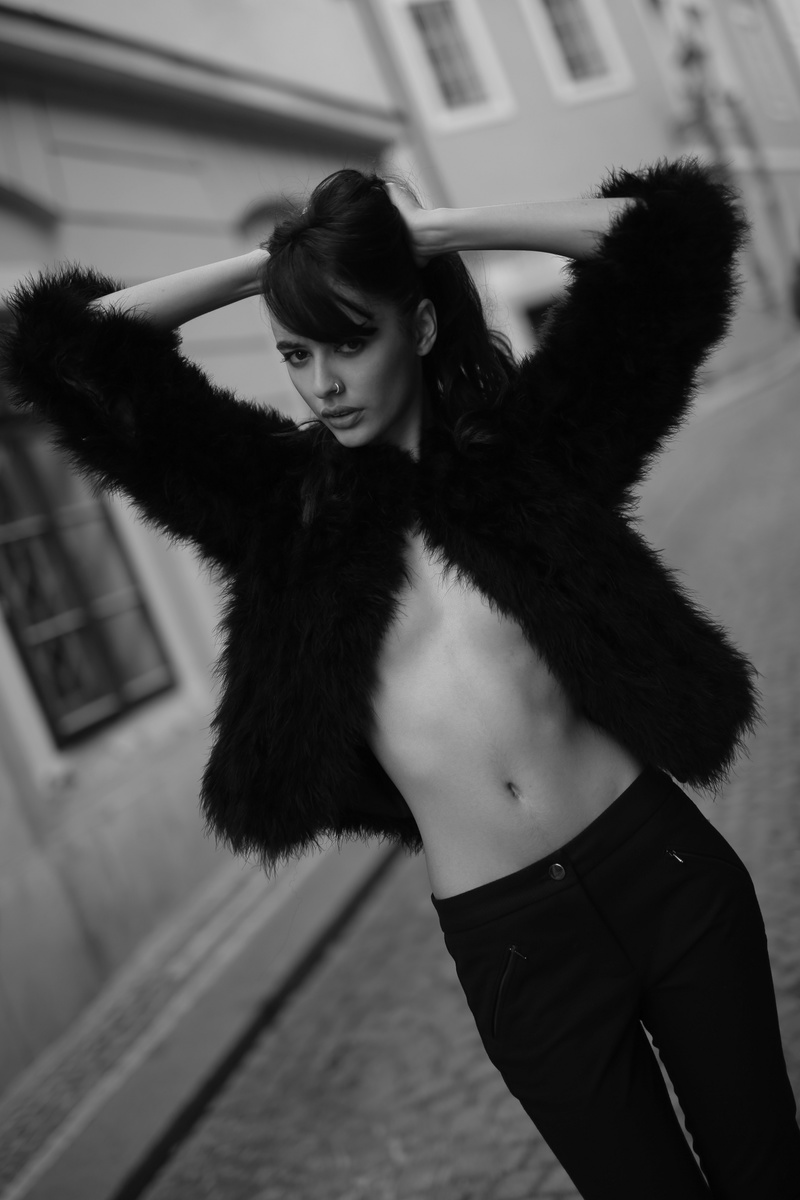Female model photo shoot of Sophie_Allen
