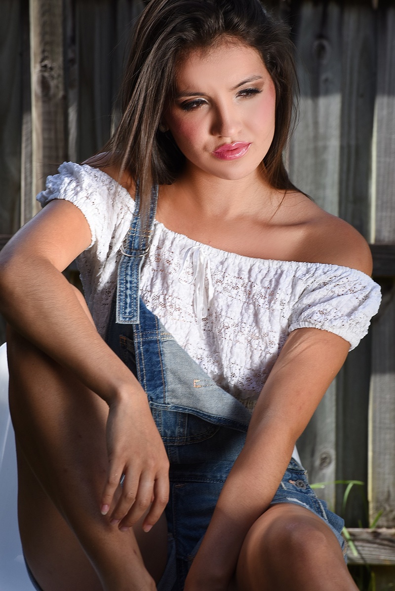 Female model photo shoot of gsfernandez in Miami, Florida