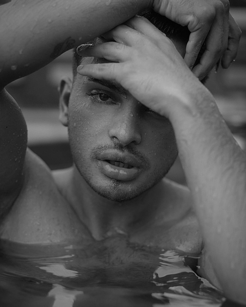 Male model photo shoot of Solomon Raymond