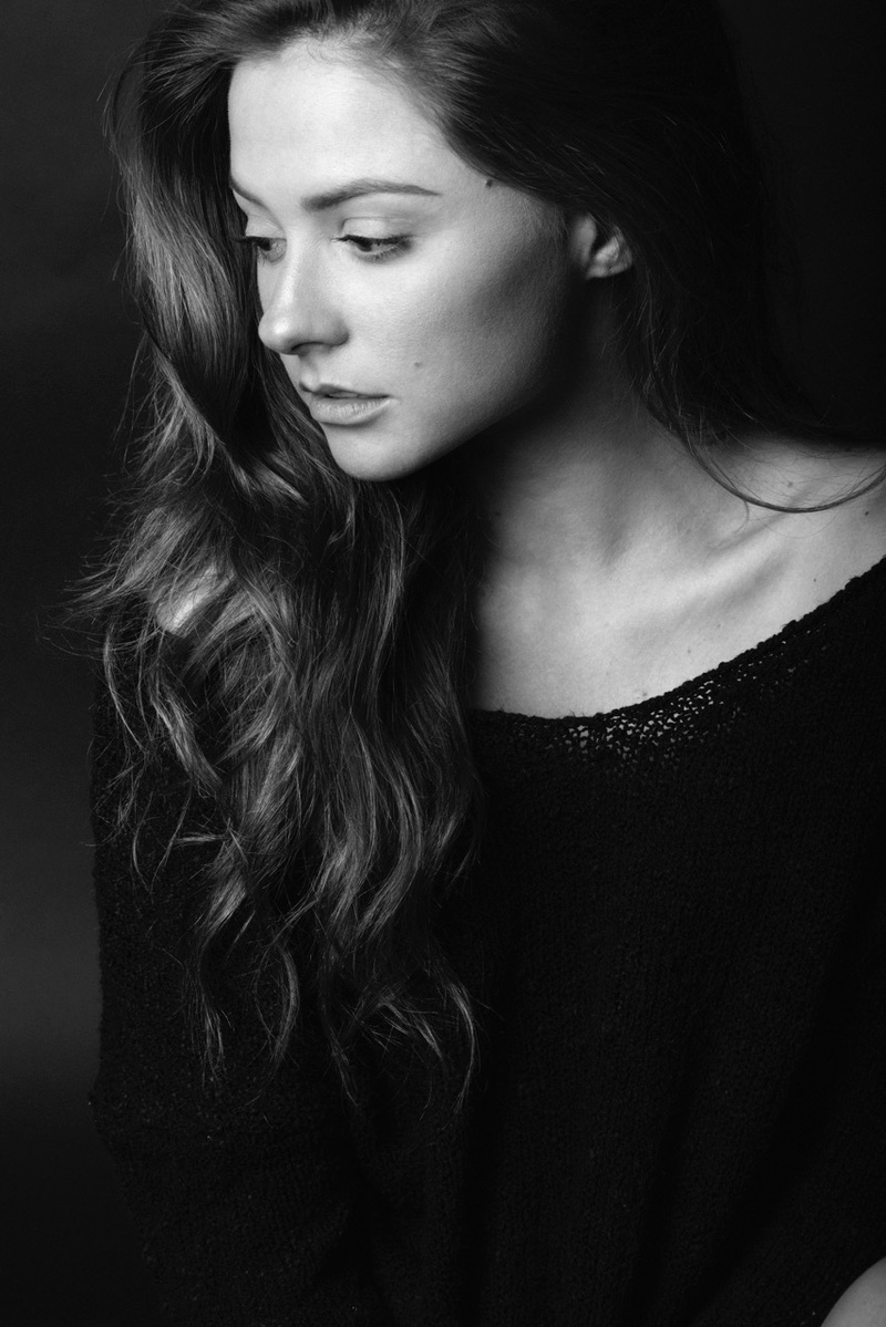 Female model photo shoot of Kayla Chapman by H Robert Upton