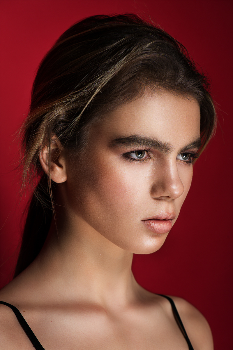 Female model photo shoot of Freidman by Ivascu Cristina